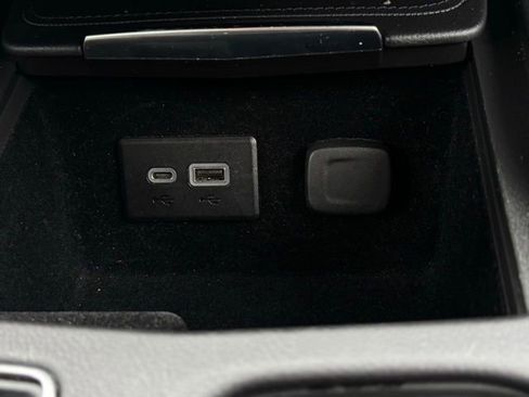 Used 2023 Cadillac XT4 Premium Luxury image 29