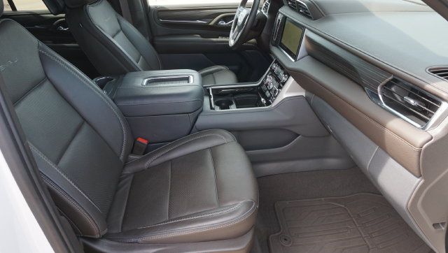 Certified 2021 GMC Yukon Denali w/ Denali Ultimate Package AWD/4WD image 22