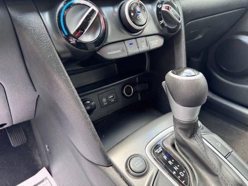 Used 2021 Hyundai Kona SE AWD/4WD image 26
