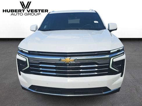 Used 2025 Chevrolet Tahoe LT AWD/4WD image 3
