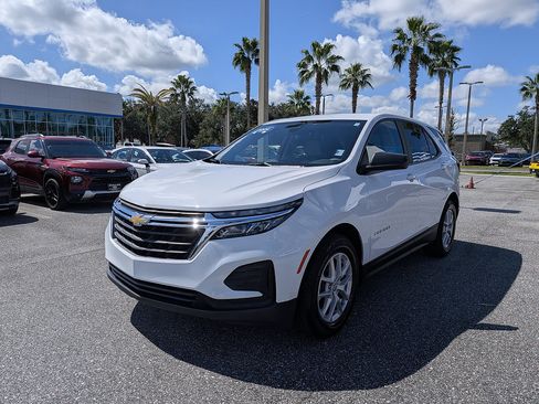 Certified 2024 Chevrolet Equinox LS w/ LS Convenience Package FWD image 7