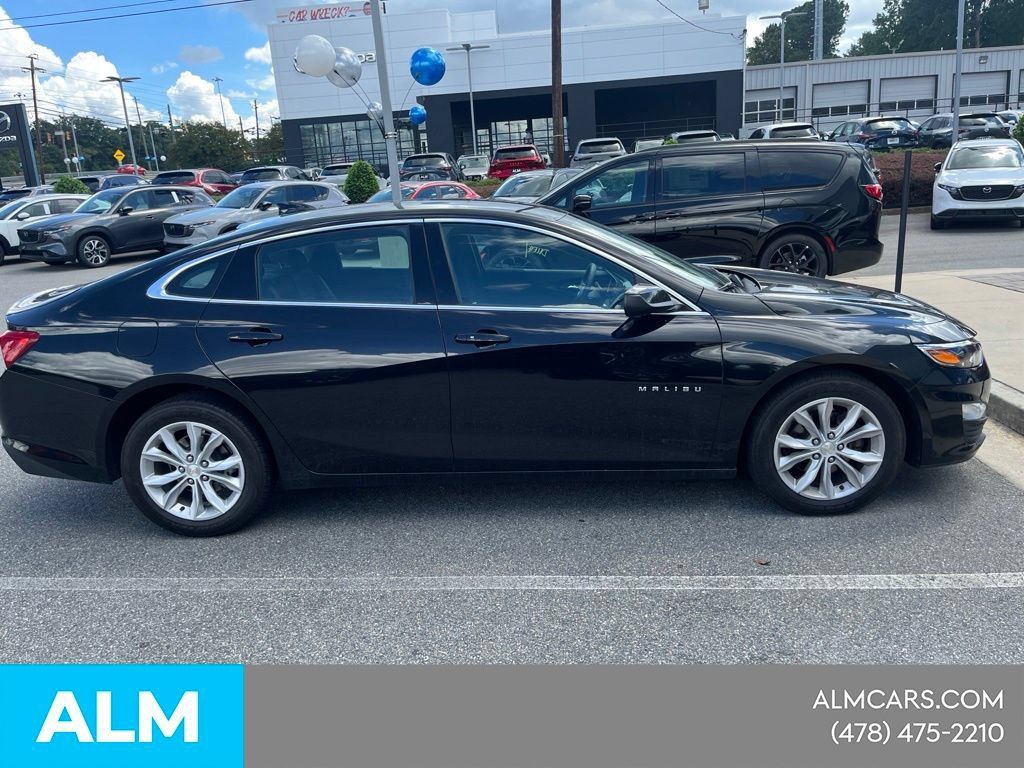 Used 2025 Chevrolet Malibu LT FWD image 12