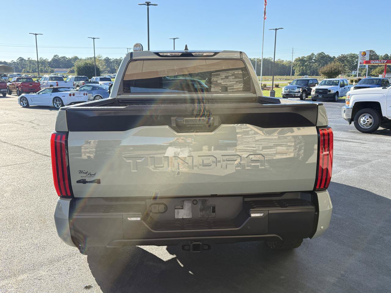 Used 2024 Toyota Tundra SR5 w/ SR5 Convenience Package AWD/4WD image 4