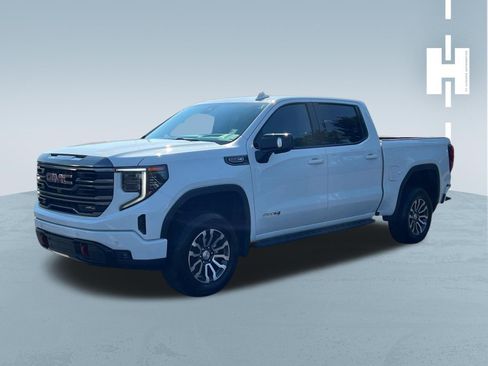 Used 2023 GMC Sierra 1500 AT4 w/ AT4 Premium Package AWD/4WD image 3