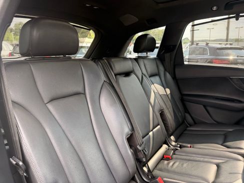 Used 2018 Audi Q7 3.0T Prestige w/ Prestige Package AWD/4WD image 33