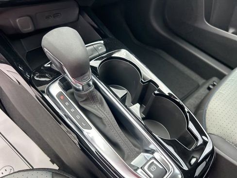 New 2026 Chevrolet Trax LT w/ Midnight Edition image 24