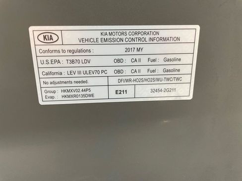 Used 2017 Kia Sorento FWD w/ LX Convenience Package image 38