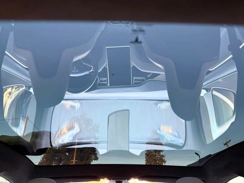 Used 2016 Tesla Model S 75 RWD image 23