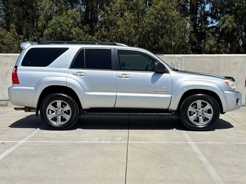 Used 2009 Toyota 4Runner Limited AWD/4WD image 8