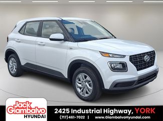 New 2025 Hyundai Venue SE image 1