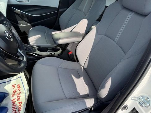 Used 2025 Toyota Corolla SE w/ Convenience Package FWD image 16