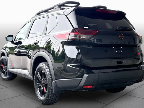 Used 2025 Nissan Rogue SV AWD/4WD image 12