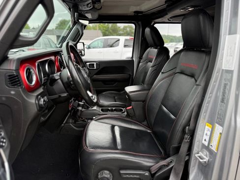 Used 2018 Jeep Wrangler Unlimited Rubicon w/ Uconnect 4C Nav & Sound Group AWD/4WD image 10