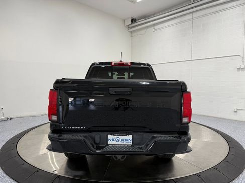 Used 2023 Chevrolet Colorado Z71 w/ Z71 Convenience Package 2 image 6