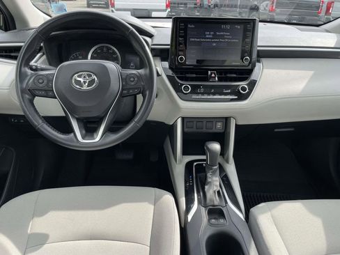Used 2022 Toyota Corolla Cross LE image 13