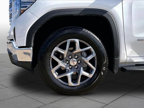 Used 2026 GMC Sierra 1500 SLT RWD image 11