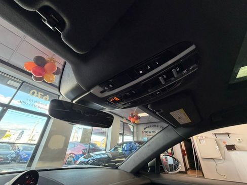 Used 2019 Porsche Panamera 4 image 77