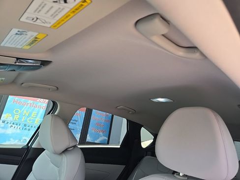 Used 2025 Hyundai Tucson SEL FWD image 32