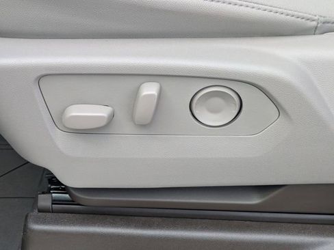 New 2026 Chevrolet Silverado 1500 LTZ w/ LTZ Premium Package AWD/4WD image 13