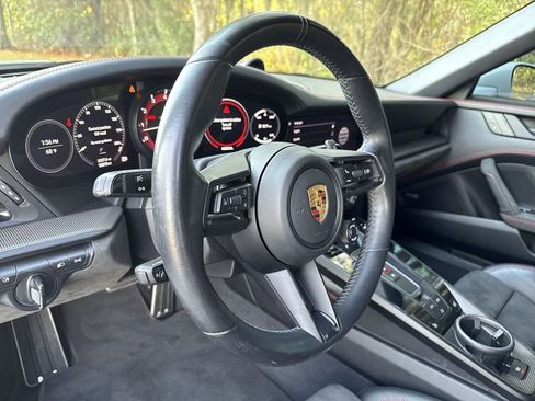Certified 2022 Porsche 911 Carrera GTS image 9