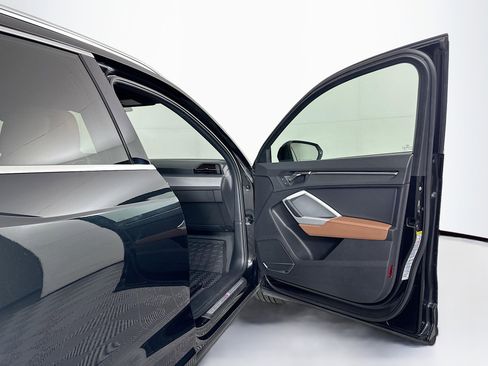 Used 2021 Audi Q3 2.0T Premium Plus image 34