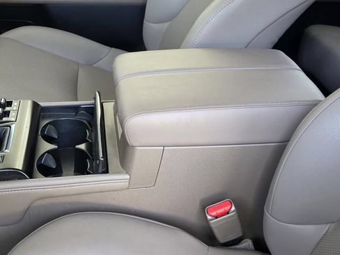Used 2021 Lexus GX 460 Premium w/ Premium Package AWD/4WD image 8