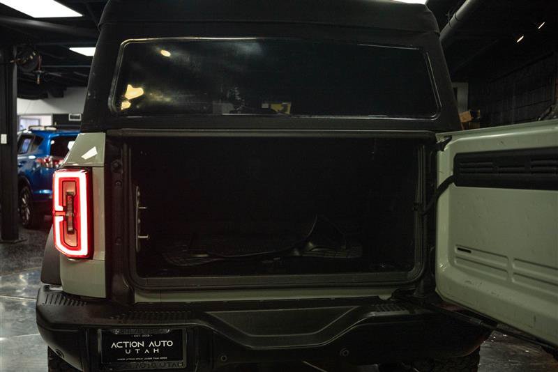Used 2023 Ford Bronco Badlands AWD/4WD image 7