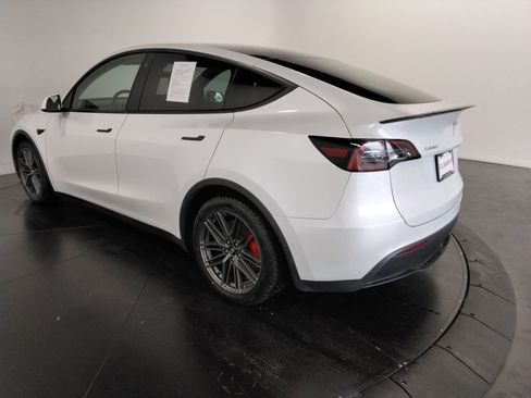 Used 2022 Tesla Model Y Performance image 8