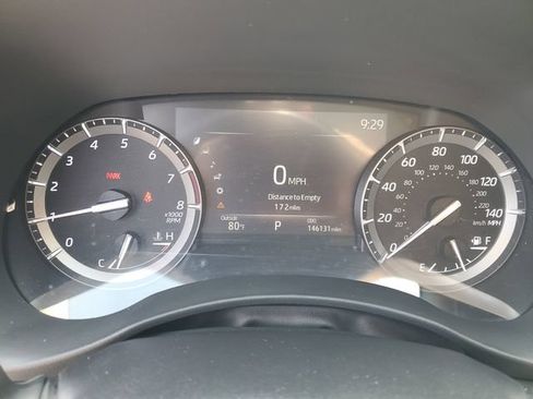 Used 2021 Toyota Highlander XLE FWD image 14