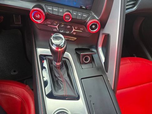 Used 2019 Chevrolet Corvette Z06 RWD image 24