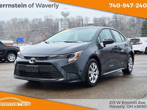 Used 2024 Toyota Corolla LE image 3