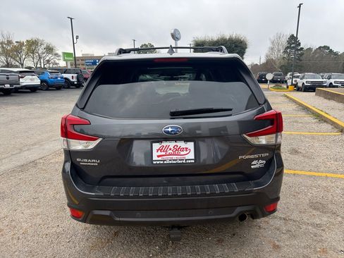 Used 2022 Subaru Forester Limited image 6