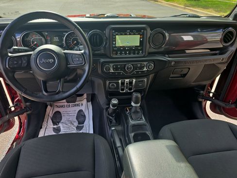 Used 2022 Jeep Wrangler Unlimited Sport image 20