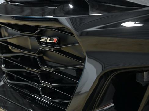 Used 2021 Chevrolet Camaro ZL1 RWD image 60