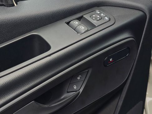 New 2026 Mercedes-Benz Sprinter 2500 image 21