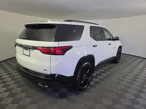 Used 2022 Chevrolet Traverse Premier w/ Redline Edition AWD/4WD image 5