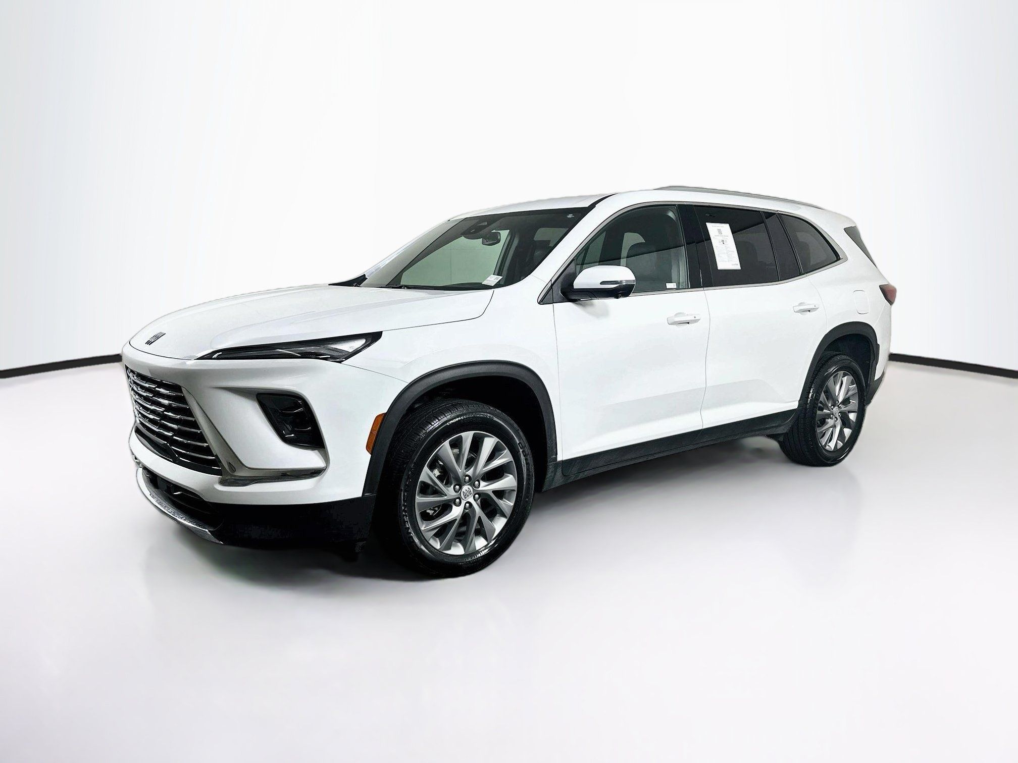 Used 2025 Buick Enclave Preferred FWD image 3