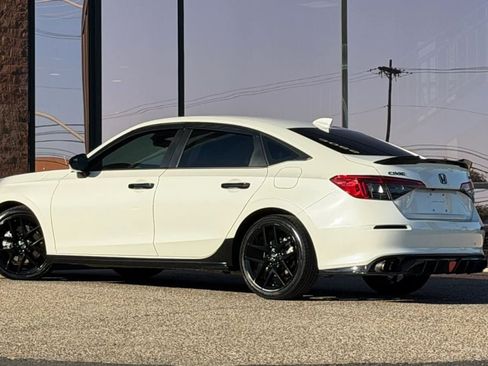 Used 2024 Honda Civic Si image 9