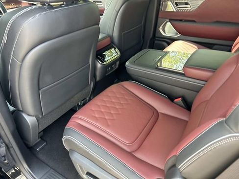 New 2026 INFINITI QX80 Autograph AWD/4WD image 17