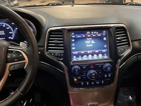 Used 2017 Jeep Grand Cherokee Limited AWD/4WD image 7