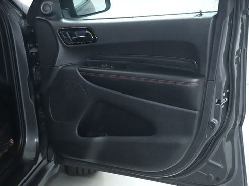 Used 2025 Dodge Durango GT image 34