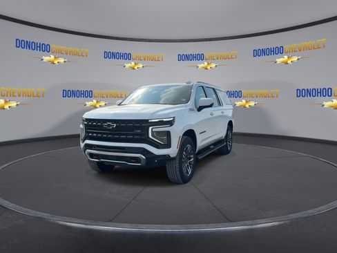 New 2026 Chevrolet Suburban Z71 w/ Comfort Package AWD/4WD image 4