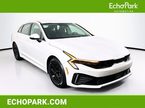 Used 2025 Kia K5 LXS FWD image 1