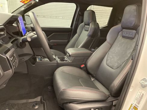 Used 2024 Toyota Tacoma TRD Pro AWD/4WD image 20
