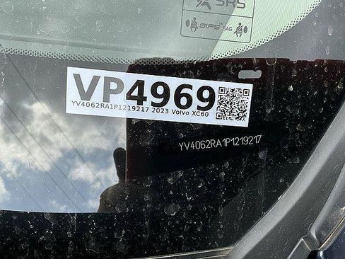 Certified 2023 Volvo XC60 B6 Ultimate w/ Protection Package Premier AWD/4WD image 30