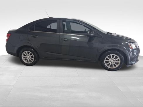 Used 2020 Chevrolet Sonic LT FWD image 4