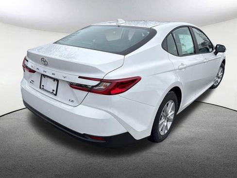 New 2026 Toyota Camry LE image 11