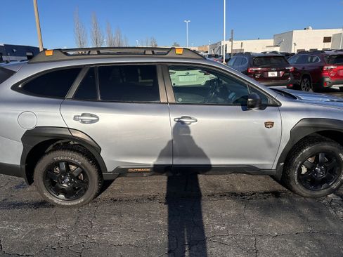 Certified 2022 Subaru Outback Wilderness w/ Wilderness Package image 2