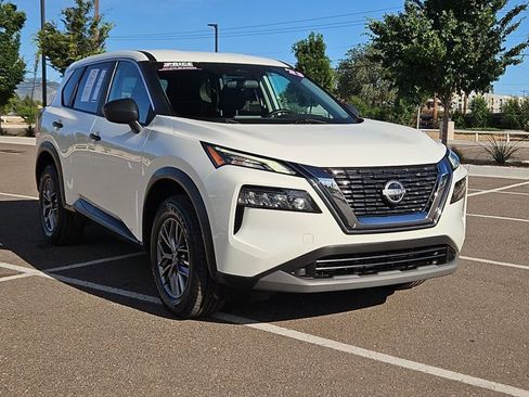 Used 2023 Nissan Rogue S AWD/4WD image 3