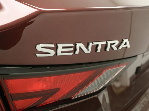 Used 2021 Nissan Sentra SV image 10